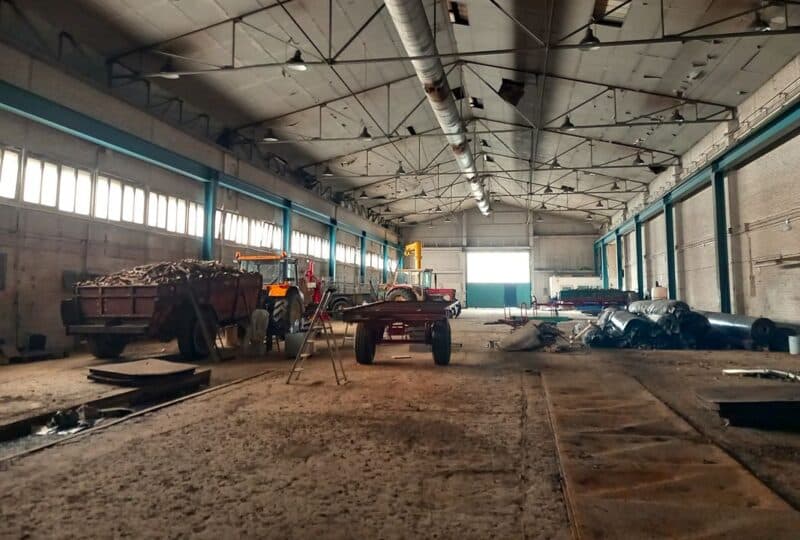 Entrepôts & bureaux à Boulay-Moselle : vue entrepôt